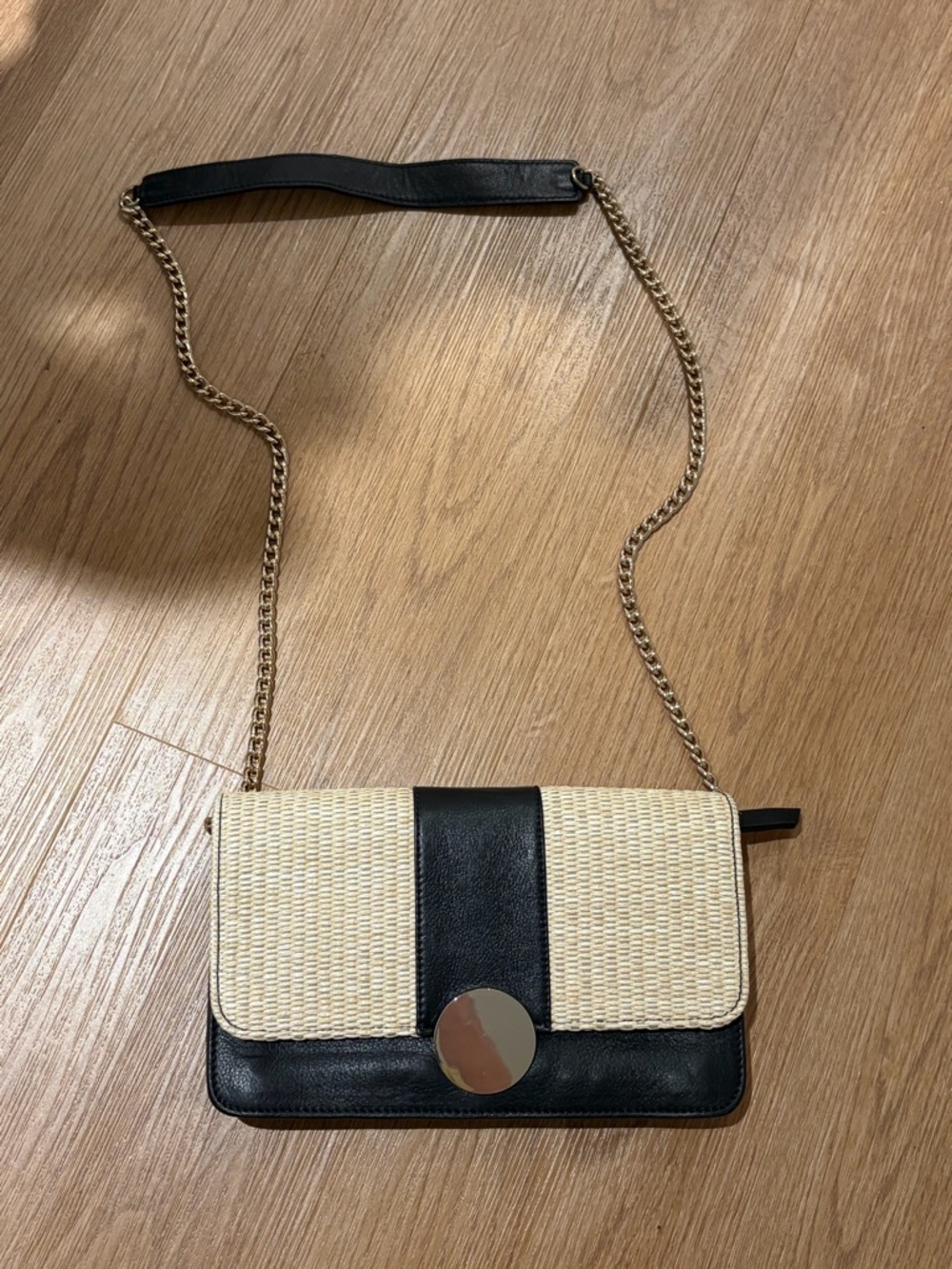 & Other Stories Cream Woven shoulder bag with Black Leather Trimi